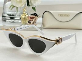 Picture of Valentino Sunglasses _SKUfw55708280fw